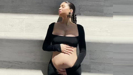 Kylie Jenner ve Travis Scott mutlu haberi sosyal medyadan duyurdu: Yeni bebek geliyor Kylie Jenner ve Travis Scott mutlu haberi sosyal medyadan duyurdu: Yeni bebek geliyor