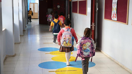 Son dakika MEBden flaş karar: Kovid-19 hastası ve temaslı öğrencilere mazeret izni