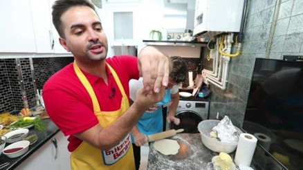 En Hamarat Benim dış ses kim