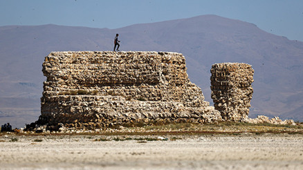 Van Gölünde korkutan görüntü Çekilme ciddi boyutlara ulaştı