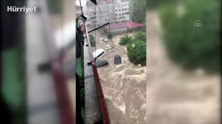 Bozkurtta bir kadının Sel geliyor uyarısı 5 kişilik ailenin hayatını kurtardı