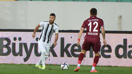 Manisa: 1 - Royal Hastanesi Bandırmaspor: 3