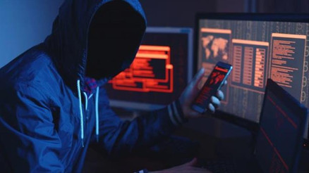 Fransada flaş Pegasus iddiası: Bakanların cep telefonlarında tespit edildi