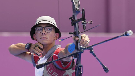 Üç milli okçumuz çeyrek finalde Mete Gazoz...