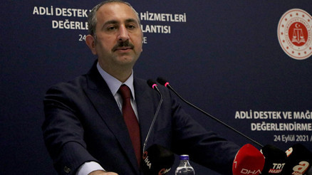 Adalet Bakanı Gül: Mağdur ve insan odaklı adalet anlayışı seferberliğini başlatıyoruz Adalet Bakanı Gül: Mağdur ve insan odaklı adalet anlayışı seferberliğini başlatıyoruz