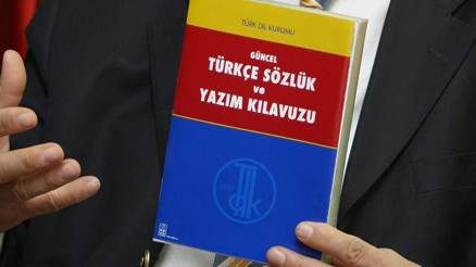 Kuru fasulye nasıl yazılır TDKya göre bitişik mi ayrı mı yazılır Kuru fasulye kelimesinin doğru yazımı