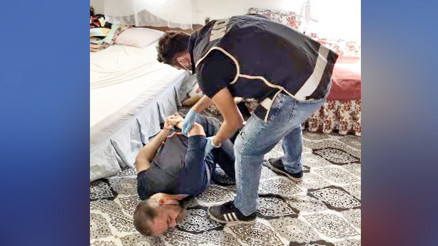 Cinci hocayı polis çarptı