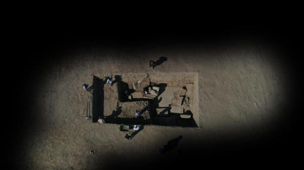 Magnesiadaki kazılarda Zeus Tapınağının giriş kapısına ulaşıldı Magnesiadaki kazılarda Zeus Tapınağının giriş kapısına ulaşıldı