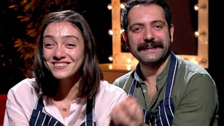 Merve Dizdar ile eski eşi Gürhan Altundaşar, Kadıköyde bir araya geldi
