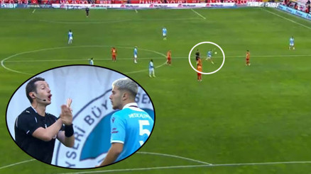 Son Dakika Haberi... Yukatel Kayserispor-Trabzonspor maçında Hamsikin orta sahadan attığı gol iptal edildi Hakem atışı kuralı...