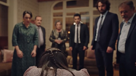 Masumlar Apartmanı 41. son bölüme Gülbenin isteme gecesi damga vurdu... İşte Masumlar Apartmanı son bölümde yaşananlar