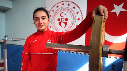 Öncelikli hedefim olimpiyat madalyası