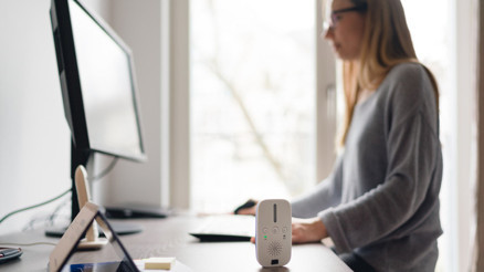 Uzmanlar uyardı... Büyük tehlike Her eve ulaşabilir... Konuşmalarınızı dinliyor Uzmanlar uyardı... Büyük tehlike Her eve ulaşabilir... Konuşmalarınızı dinliyor