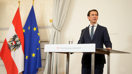 Kurz’un Müslüman ve göçmen karşıtı uygulamaları