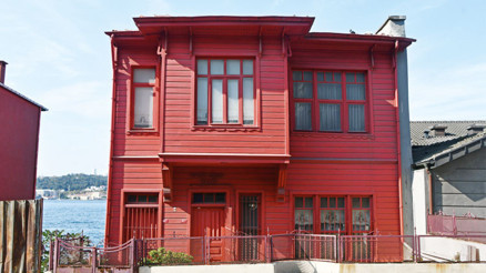 ‘Kuzguncuk kırmızısı’ müze oluyor