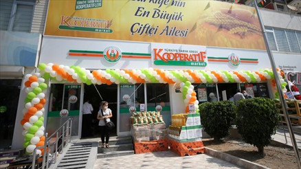 Tarım Kredi Kooperatif Marketlerin 500üncü şubesi açıldı Tarım Kredi Kooperatif Marketlerin 500üncü şubesi açıldı
