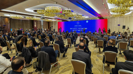 Bakü’deki yatırım zirvesine büyük ilgi