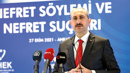 ‘Yargıda cemaatleşme’ yanıtı: Gerçek olgu varsa HSK üzerine gider ‘Yargıda cemaatleşme’ yanıtı: Gerçek olgu varsa HSK üzerine gider