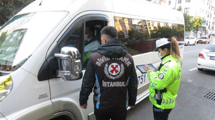 Son dakika... İçişleri Bakanlığı duyurdu 548 okul servis aracı trafikten men edildi Son dakika... İçişleri Bakanlığı duyurdu 548 okul servis aracı trafikten men edildi