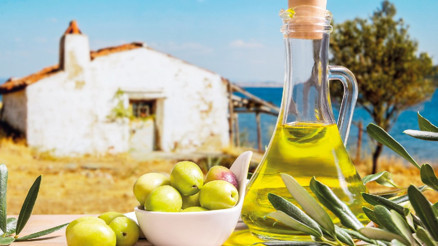 Soframızın her daim gözdesi Zeytinyağı