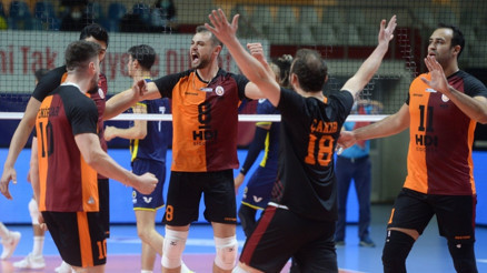 Efeler Liginde derbiyi kazanan Galatasaray HDI Sigorta
