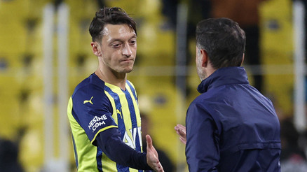 Pereiranın yerine Mesut Özil gelebilir...