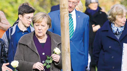 Neo-Naziler 8’i Türk 10 kişiyi öldürmüştü... 10 yıl geçti Merkel o sözünü tutmadı Neo-Naziler 8’i Türk 10 kişiyi öldürmüştü... 10 yıl geçti Merkel o sözünü tutmadı