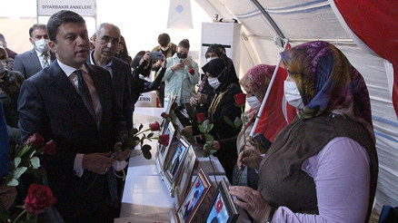 Diyarbakır’da, HDP önündeki evlat nöbeti 799’uncu gününde