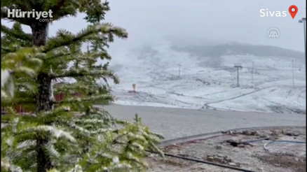 Sivasta Yıldız Dağı Kayak Merkezine kar yağdı