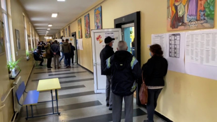 Bulgaristan’da cumhurbaşkanlığı ve parlamento seçimleri için oy verme işlemi