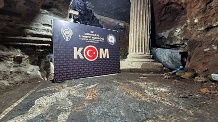 İzmirde Roma dönemine ait mozaik bulundu