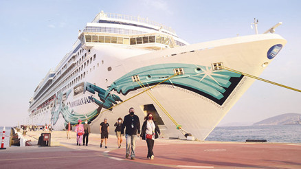 650 dev gemiyle 750 bin turist Kuşadası’na gelecek