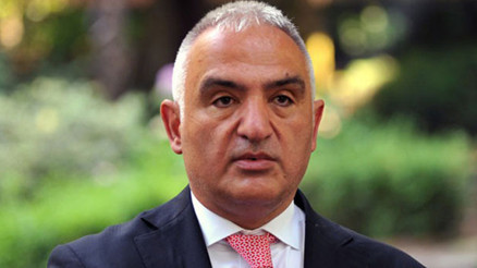 Bakan Ersoy açıkladı: Turizmde hedef 21 milyar dolar