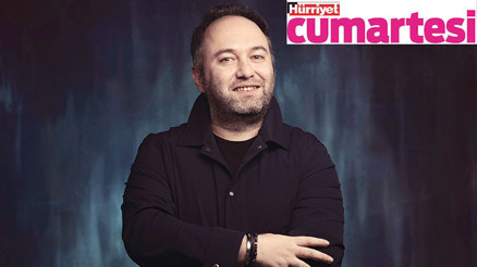 Ünlülere sorduğu soruları Hakan Gence’ye sorduk... ‘Hayatım, kendi yaşadığım evrenle, ünlüler dünyasında yaşadığım evren arasında geçen bir hikâye gibi’ Ünlülere sorduğu soruları Hakan Gence’ye sorduk... ‘Hayatım, kendi yaşadığım evrenle, ünlüler dünyasında yaşadığım evren arasında geçen bir hikâye gibi’