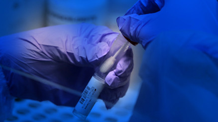 Yeni koronavirüs varyantı Omicron için çarpıcı açıklamalar