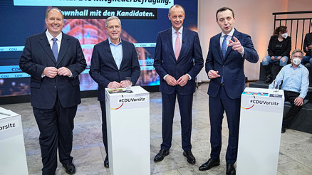 CDU’da liderlik yarışı hızlandı CDU’da liderlik yarışı hızlandı