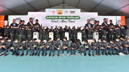 Konyasporun yeni tesisinin temeli, Bakan Kurumun katılımıyla atıldı Konyasporun yeni tesisinin temeli, Bakan Kurumun katılımıyla atıldı
