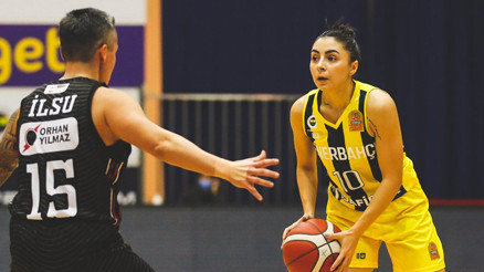 Fenerbahçe Safiport 54 sayı farkla kazandı