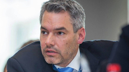 Avusturya’nın yeni başbakanı Karl Nehammer oldu
