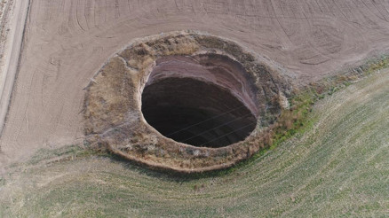 Konyada obruk sayısı 600den 2 bine çıktı Tehlikeyi bu sözlerle anlattı: Risk oluşturacak noktalara doğru gelmeye başladı