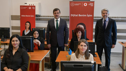 “Dijital Benim İşim” 1 yılda 5 milyon TL’lik sosyal değer