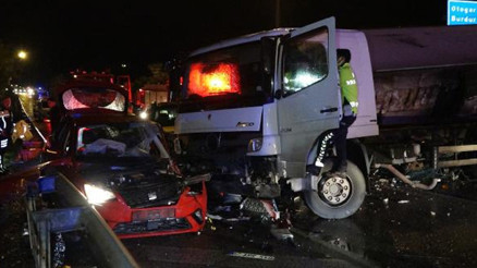 Karşı şeride geçen kamyon dehşet saçtı: 1 ölü, 4 yaralı