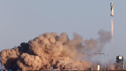 Blue Origin 3üncü kez uzaya turist götürdü