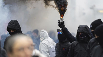 Avusturya’da Kovid-19 kısıtlamalarına karşı protestolar devam ediyor