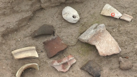 Baraj suları çekilince 4 bin yıllık höyük ortaya çıktı