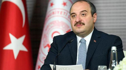 Bakan Varank: İhracatımız 220 milyar dolara ulaştı