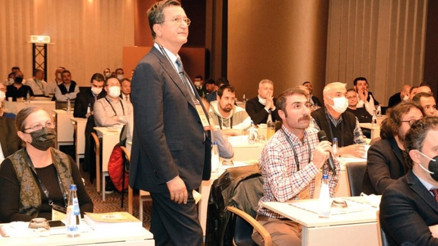 Omurga cerrahları kursta buluştu Omurga cerrahları kursta buluştu