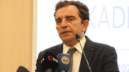 Aykut Özdarendeli kimdir Turkovacı geliştiren Prof. Dr. Aykut Özdarendelinin biyografisi
