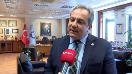 Prof. Dr. İlhandan Omicron açıklaması: Vaka artsa da hastaneye yatış azalıyor Prof. Dr. İlhandan Omicron açıklaması: Vaka artsa da hastaneye yatış azalıyor
