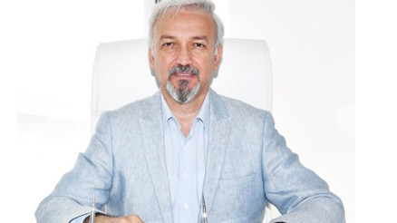 Vücuda yapılan kalıcı makyaj annelik estetiği